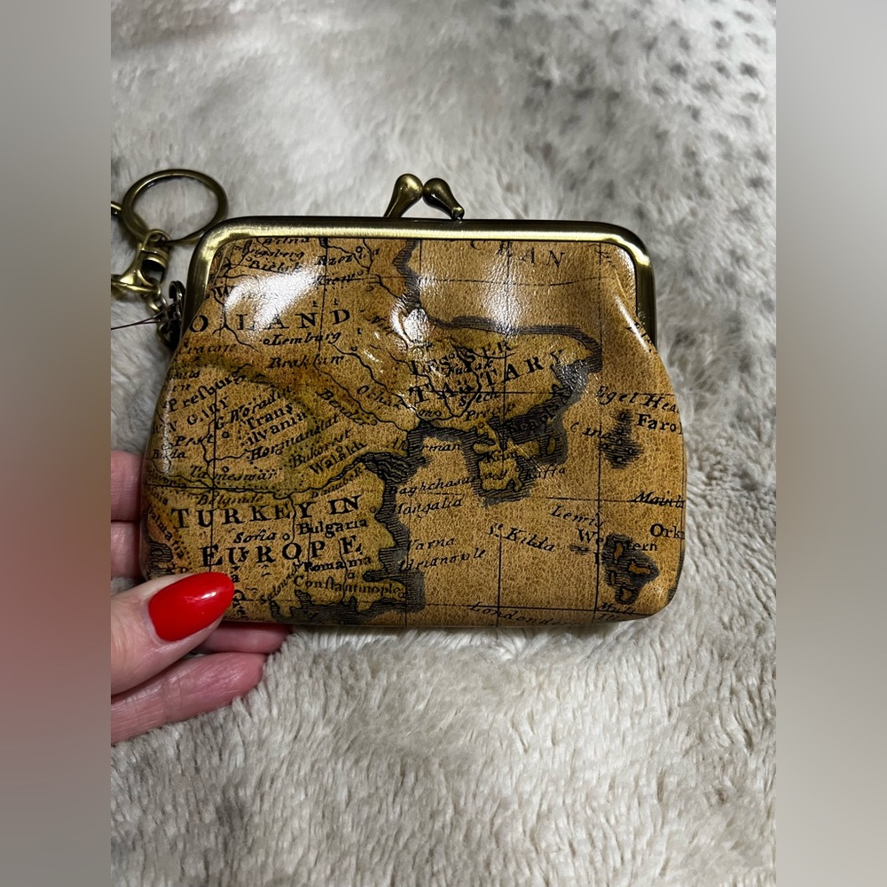 PATRICIA NASH Borse Leather Coin Kiss Lock Purse Keychain European Map Print NWT - Picture 1 of 7